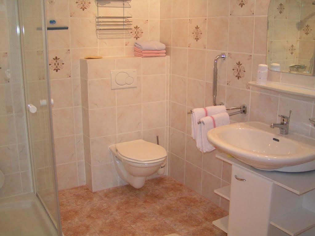 Pension Hohenau Otel Fuschl am See Dış mekan fotoğraf
